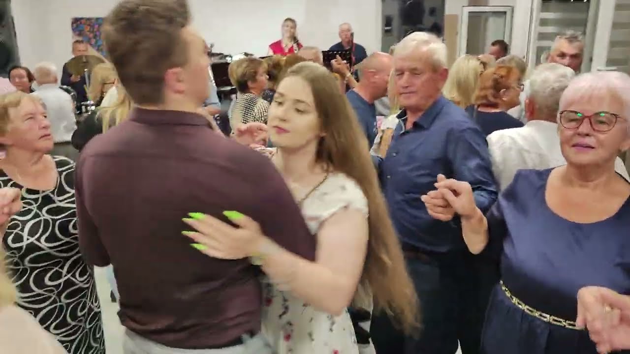 Wzruszająca dedykacja dla Emila i WERONIKI od Kapeli Zbigniewa Ciechowicza w MOKRZCU 
