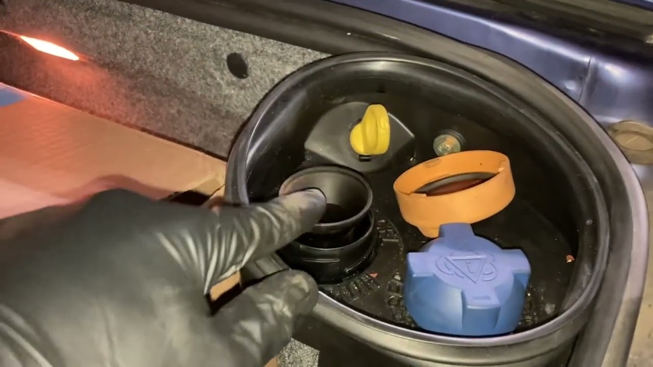 Porsche Boxster (986) Oil change + oil filter analysis after 176,000 miles