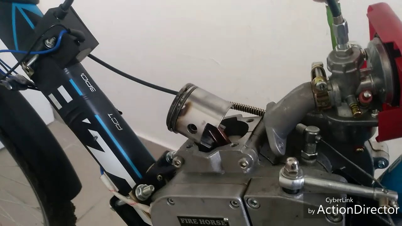 Motokolo-montáž válce, boost botle a ukázka nekvalitního válce