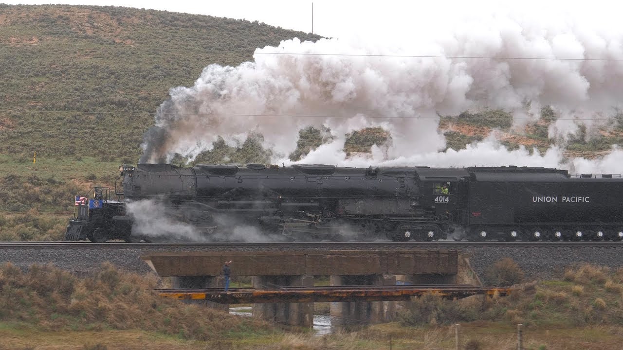 [4K] Pacing Big Boy 4014 & 844 Through Weber Canyon in Snow - 60 fps