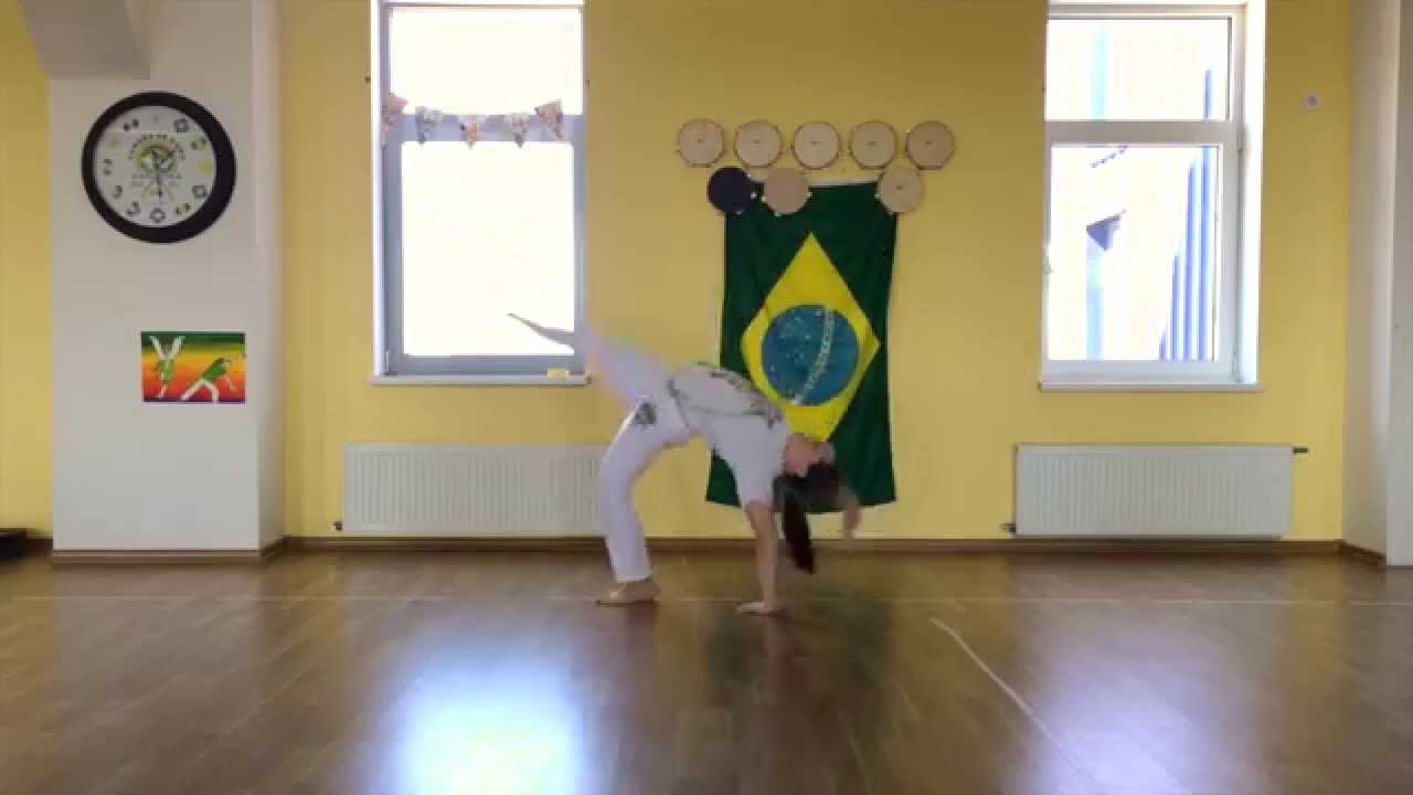 Capokids Capoeira Game level 3 1 1  Au de Frente