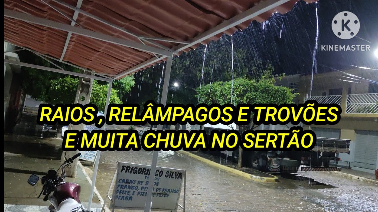 Chuva com muitos Raios, Relâmpagos e trovões no Sertão de Pernambuco 
