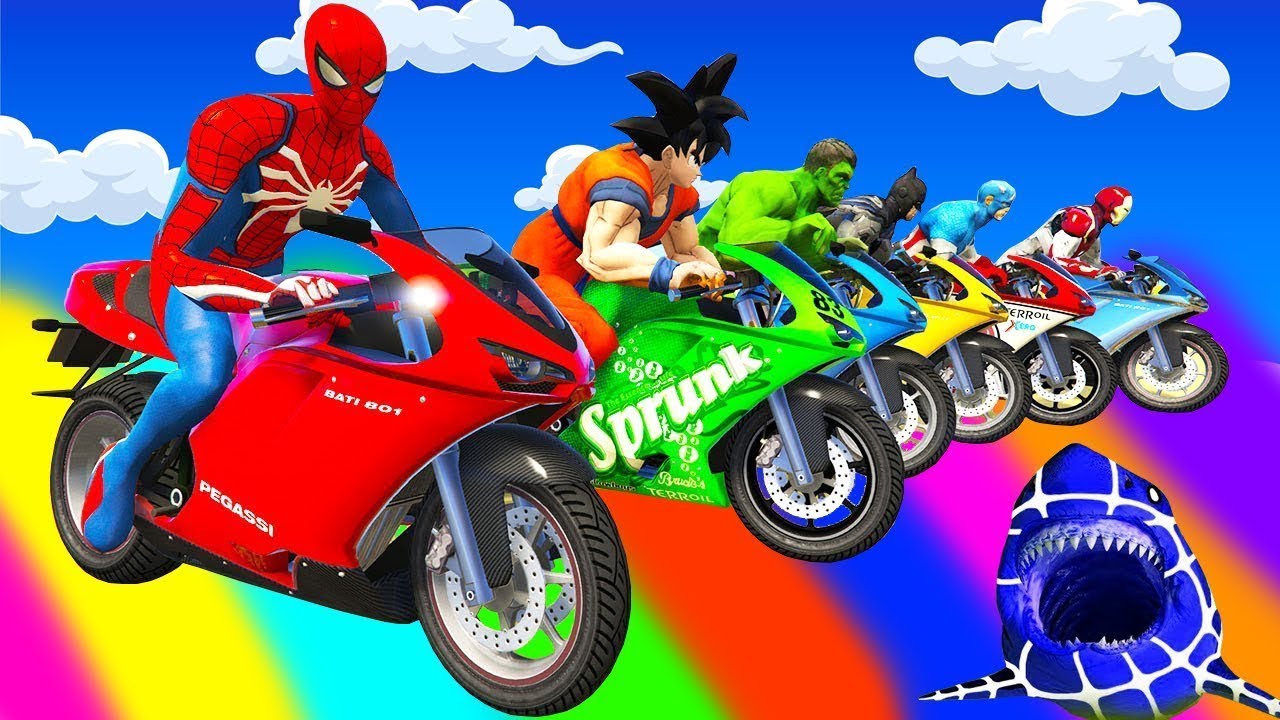 الأبطال الخارقين على القضبان دوامة قمع جسر 🏍️🐱‍SPIDER MAN!on Motorcycle in Spiral Bridge Stunt Rid