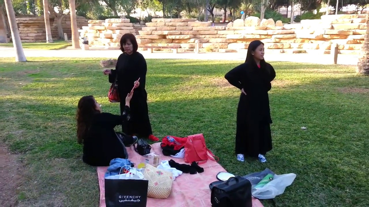 RARE MOMENTS Aila and Nonna last visit to saudi arabia (20141212)