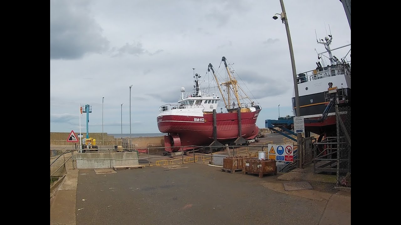 A Tour of MacDuff Harbour - Scottish Tours