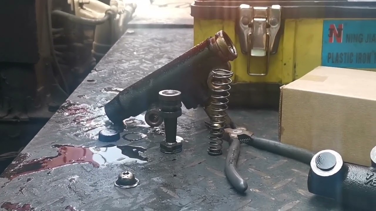 Isuzu Clutch Master Replacement | #mekalikotstv #mechanicslife #isuzu #clutchmasters