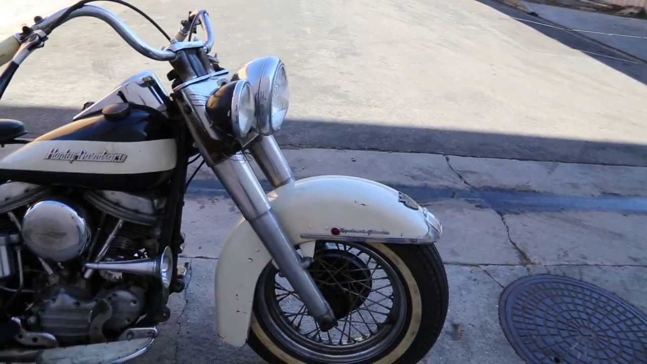 Hunting Harley's, 1954 original paint Panhead 