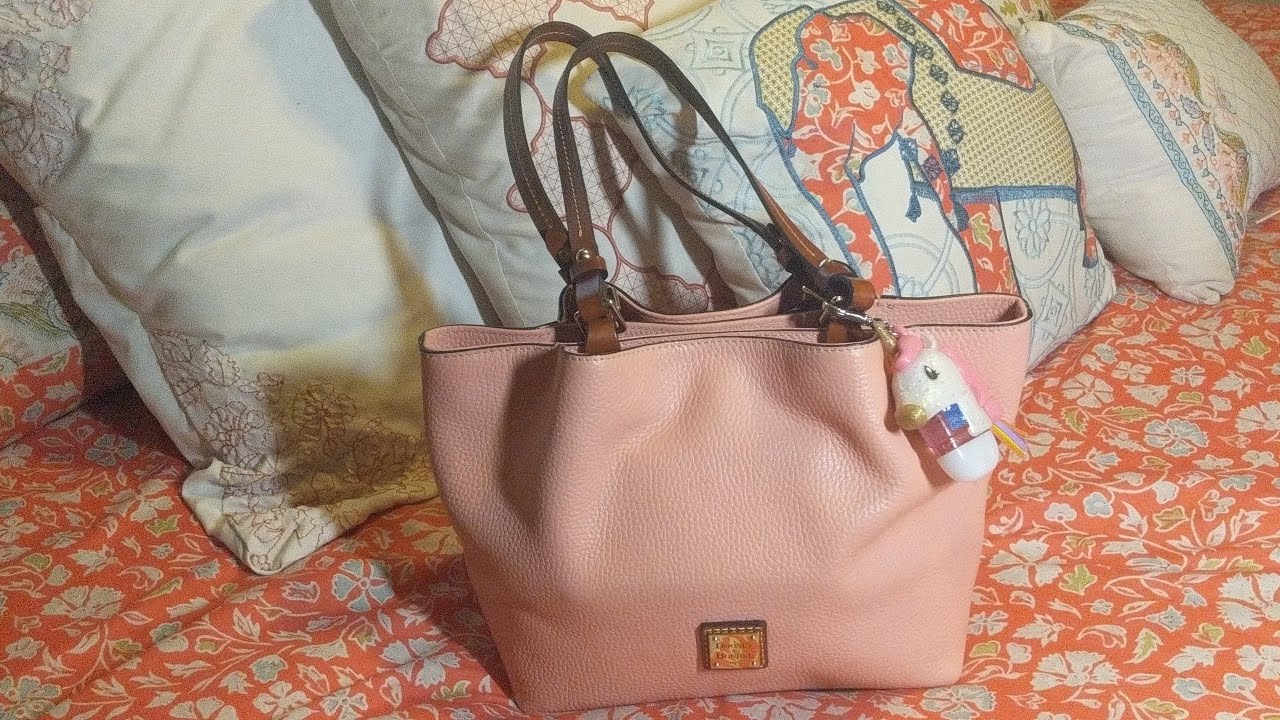 Dooney & Bourke Small Flynn Pebbled Leather Review and What Fits in My Bag