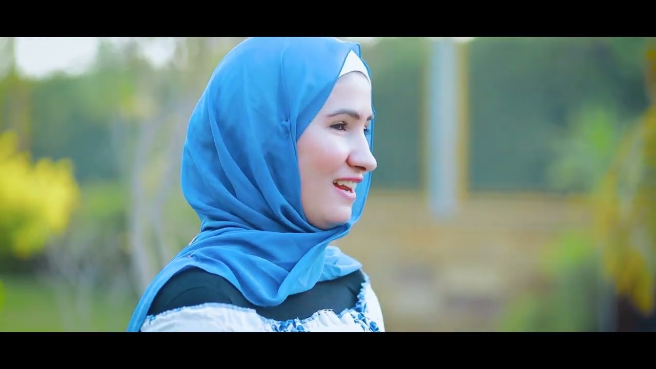 قلبي اتعلق بالمختار صلوا عليه أداء المنشدة ايمان ابوالعلا