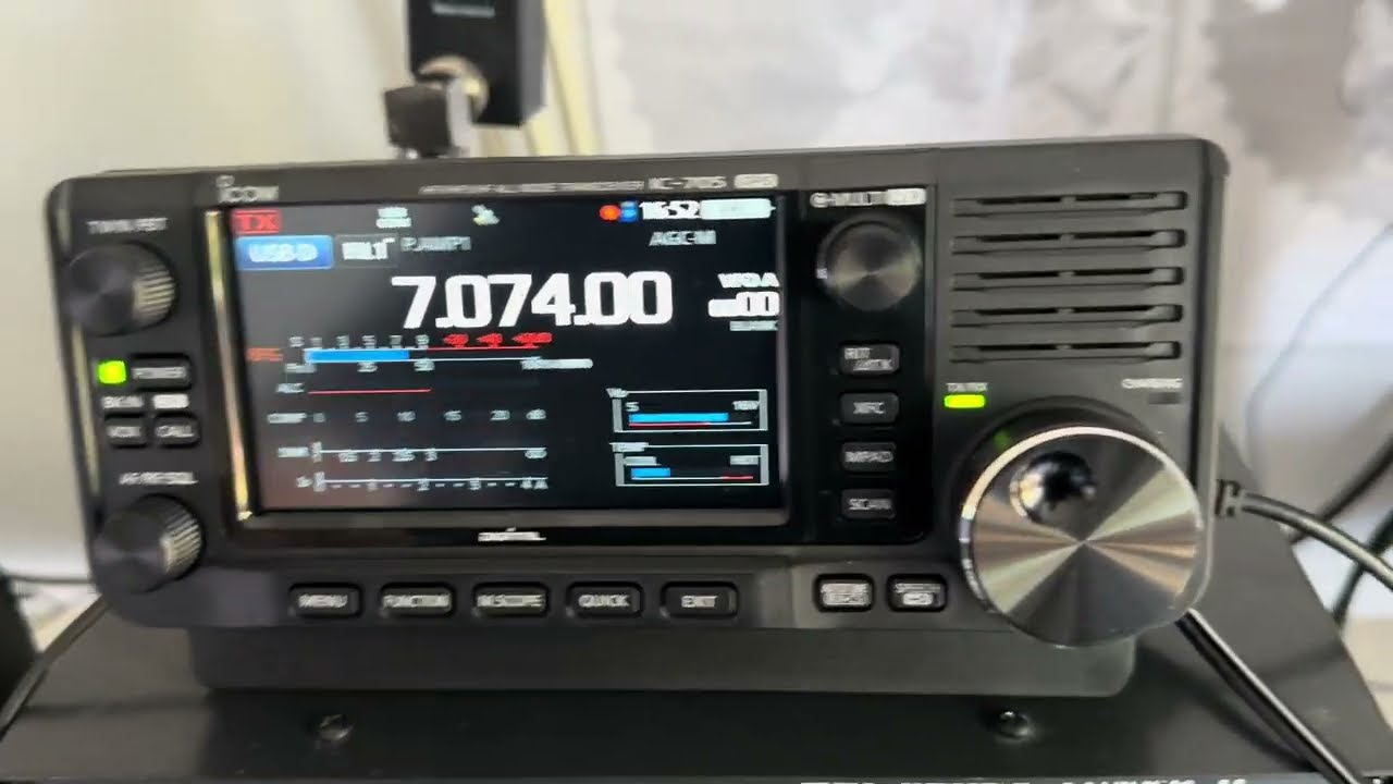 Рабочие станции на FT8 с использованием IC-705 с мощностью всего 5 Вт в антенне INDOOR Wonder Wan...