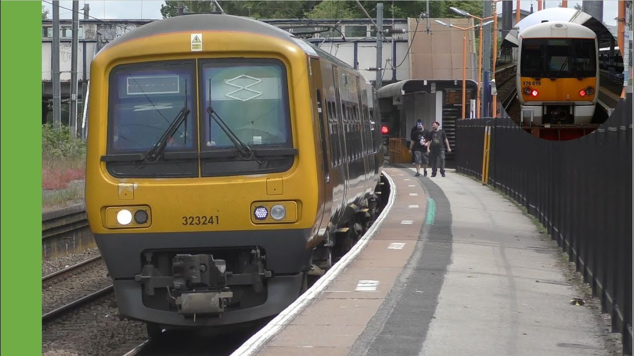 Trains at Kings Norton