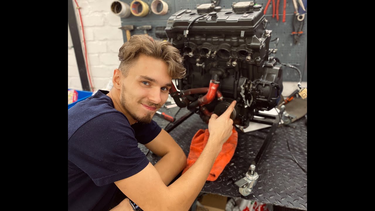 Yamaha r6 race bike engine removal