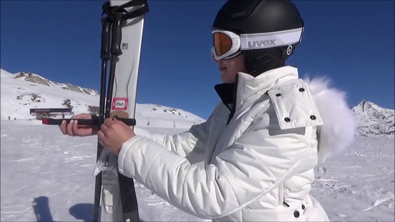 Skiweb Ski Carrier Straps - Carrying Skis