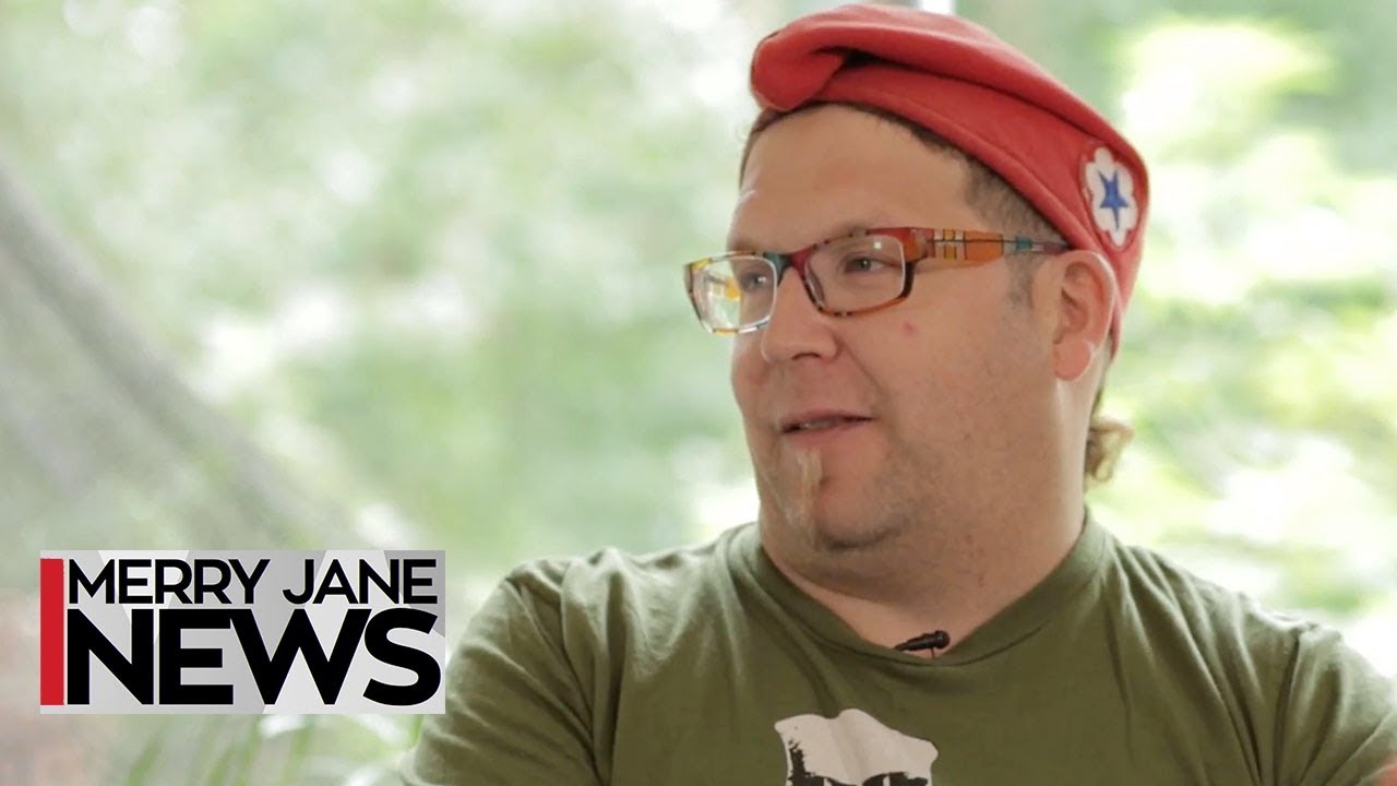 Meet the Cannabis Activist Who Gave Out Free Joints at Trump's Inauguration | MERRY JANE News