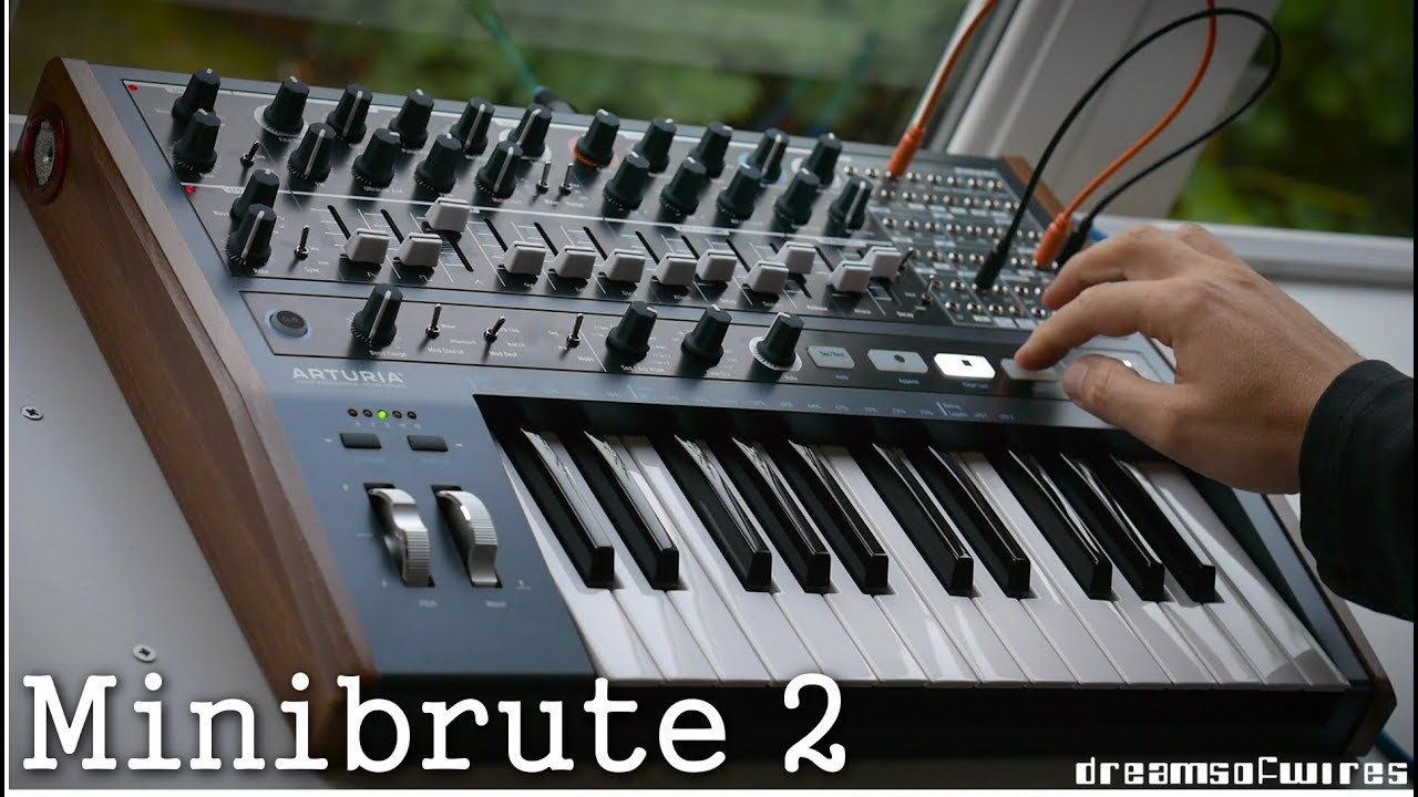 Arturia Minibrute 2 'one synth' multitracked recording