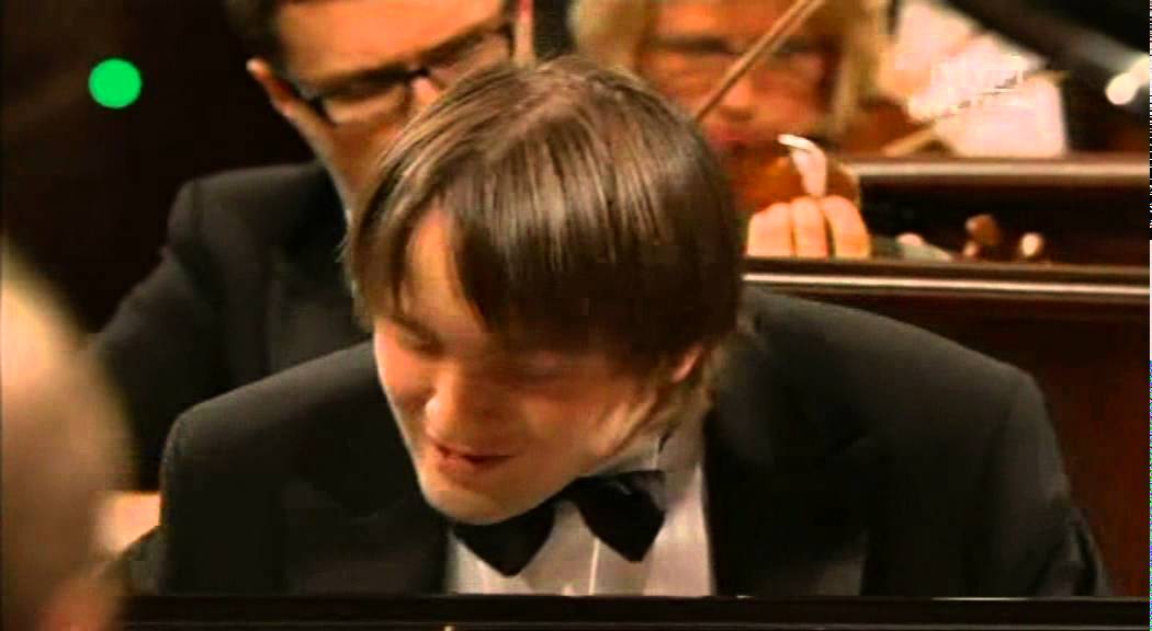 Daniil Trifonov plays Chopin Piano Concerto no.1 in E minor op.11 part 4