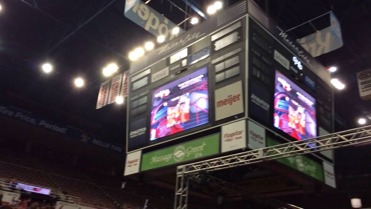 The hockeytown5K finish line at center ice of the Joe Louis Arena