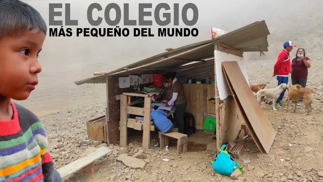 🏠 Este es EL COLEGIO MÁS PEQUEÑO DEL MUNDO | 1m2 | Dilo Nomás Ft.@santobrasa