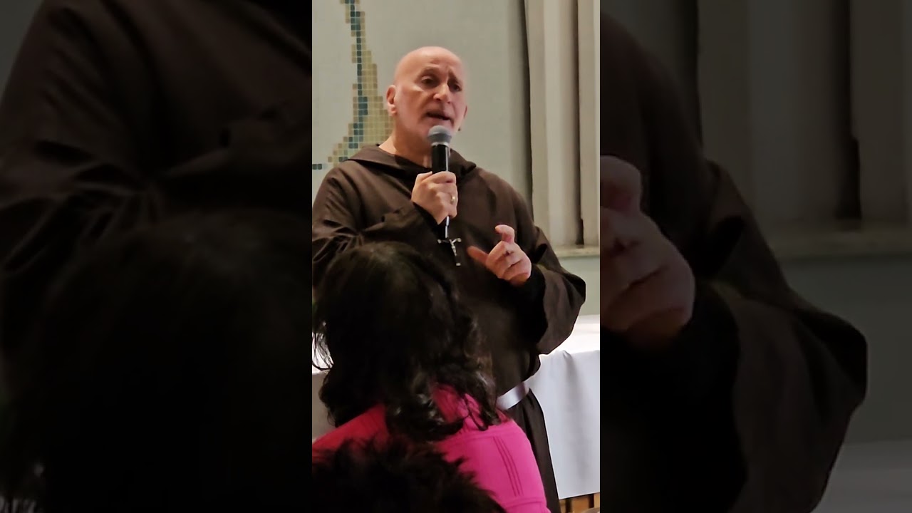 Padre Roberto Basilico