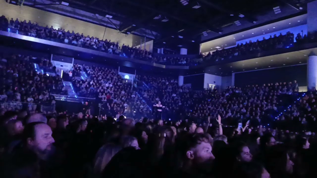 Kateřina Marie Tichá & Bandjeez - Moje dlaň LIVE (Praha, O2 universum, 29.11.2025) nová píseň 