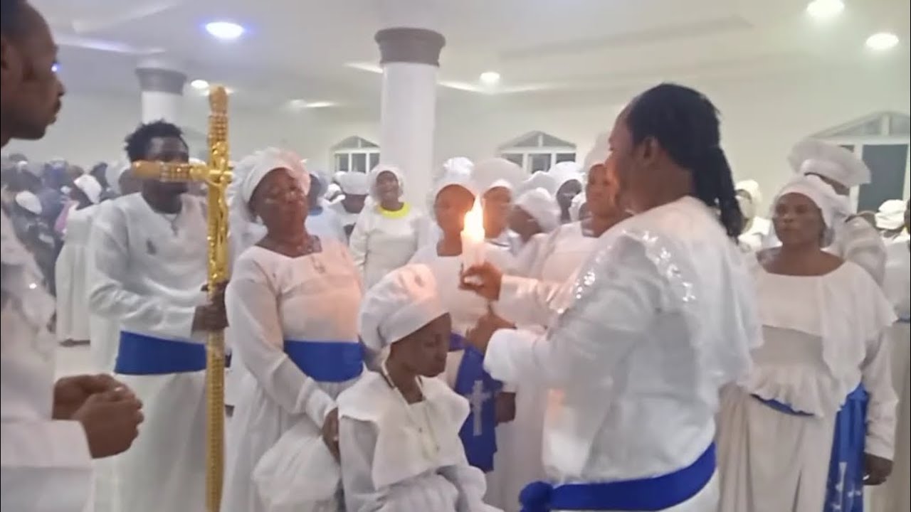 ISOKALE ELEMI AT CCC ABRAHAM SEED PARISH | POWERFUL REVIVAL SONG (ORIN EMI) DESCEND FROM TRANCE.