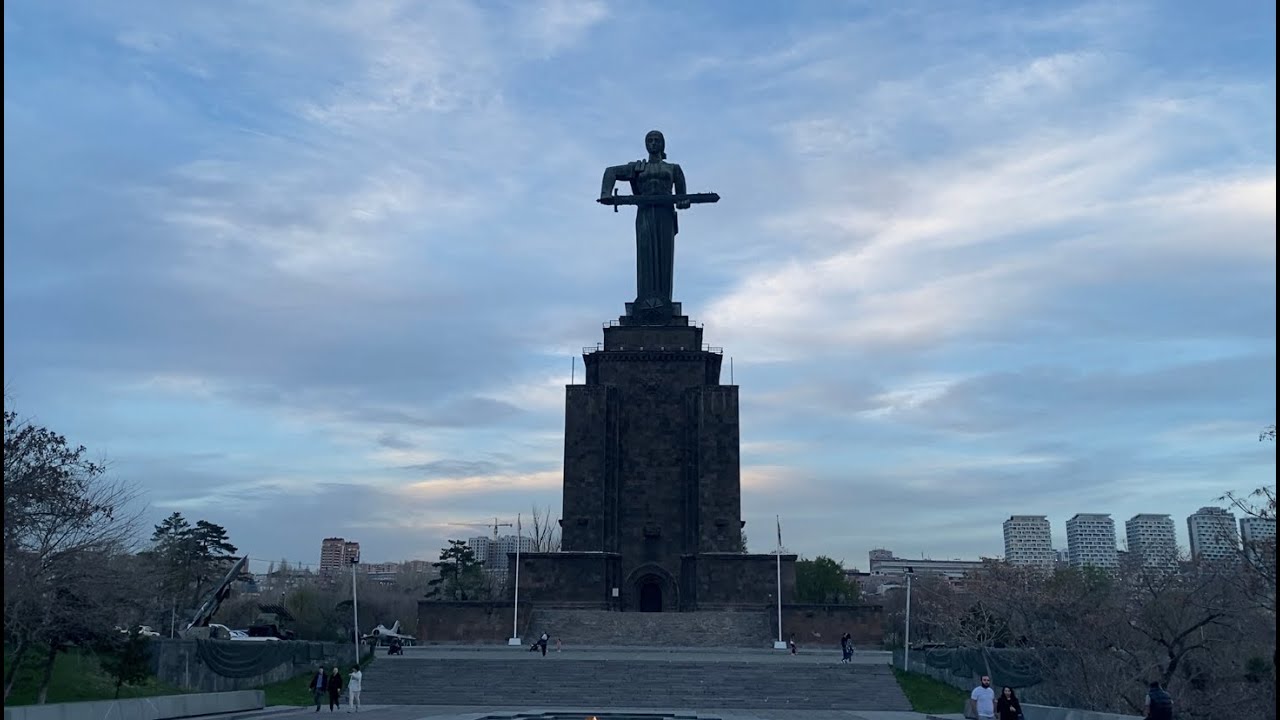 Wanderer in Yerevan #Armenia. Part Two. Victory Park.