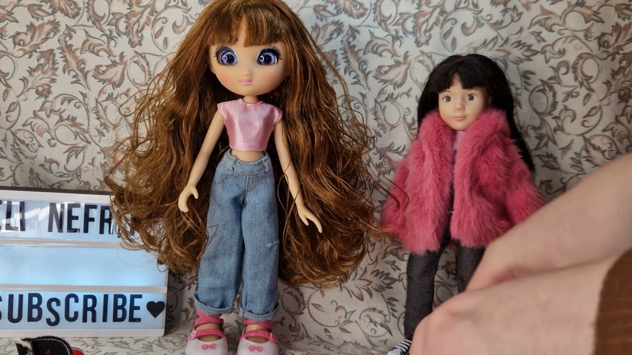 Unboxing, review, comparisons, Unique Eyes doll by Giochi Preziosi