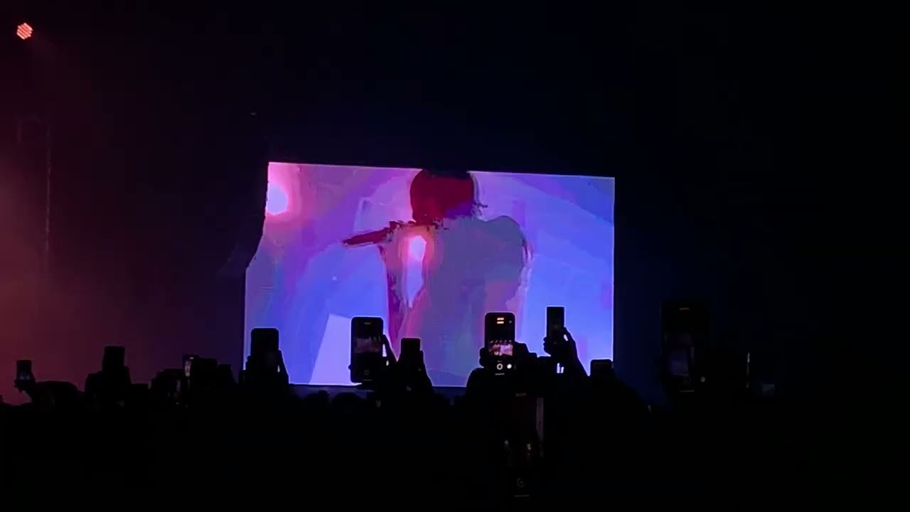 Daniel Caesar - Do You Like Me? (LIVE IN MANILA)