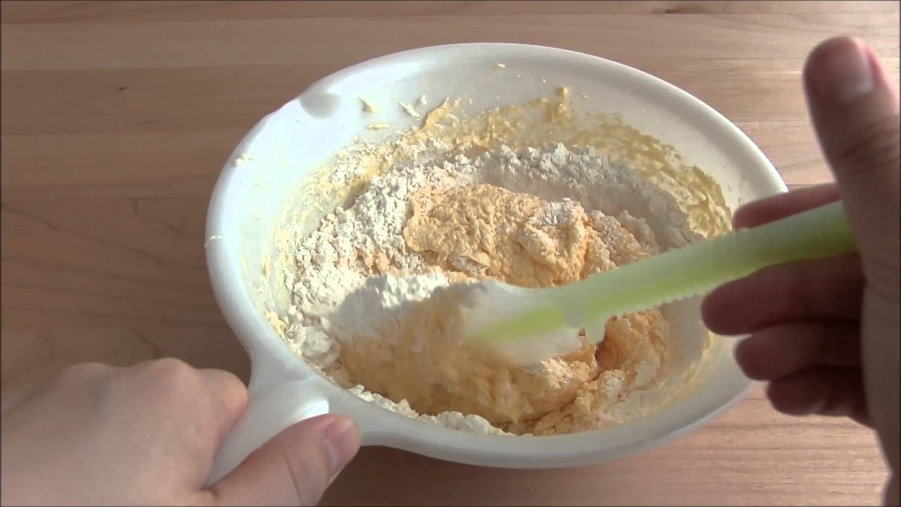How to make fluffy cupcakes 「基本のカップケーキの作り方」