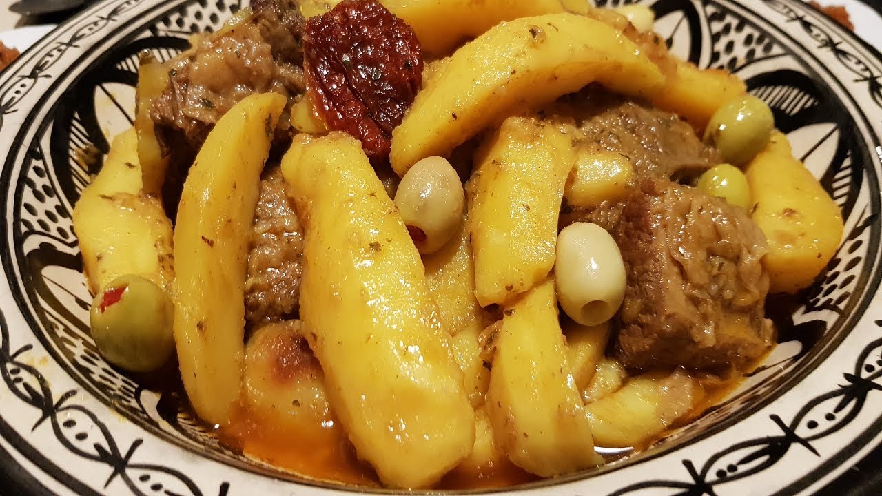 Tajine de bœuf aux pommes de terre et olives طاجين بالحم و البطاطس