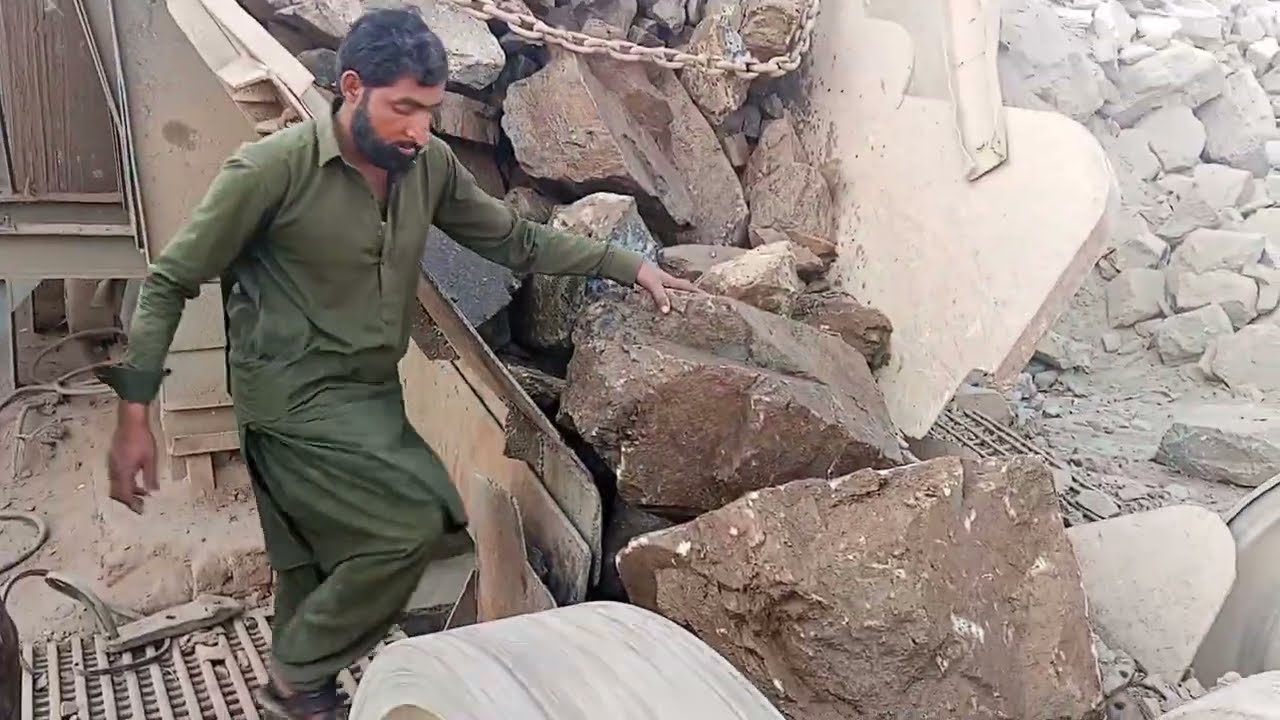 Extreme Jaw Crusher Action 🔥 Massive Rocks Destroyed in Seconds! Huge Stone Crushing Power 💥 
