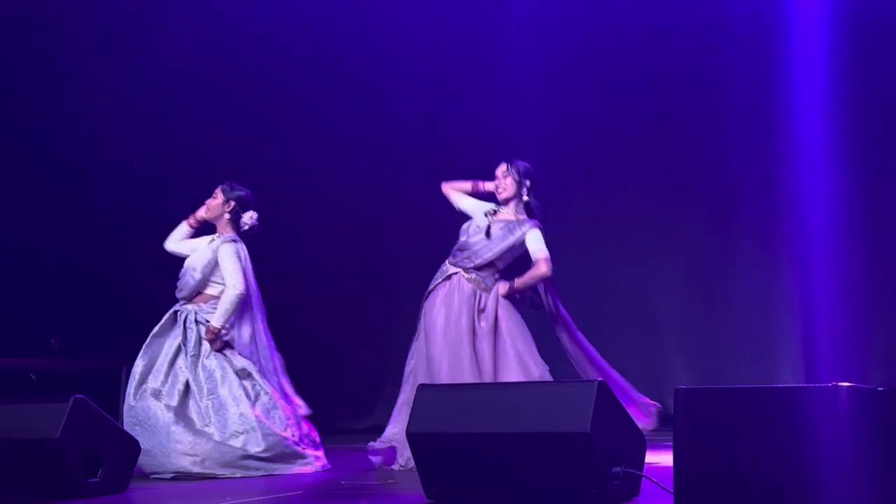 Dolare dolare / ghoomar ghoomar #dance #duet #medico #nsmu #russia #stageperformance 