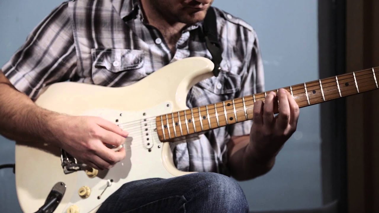 Supro Saturn Reverb Amplifier Studio Demo by Bob Lanzetti from Snarky Puppy