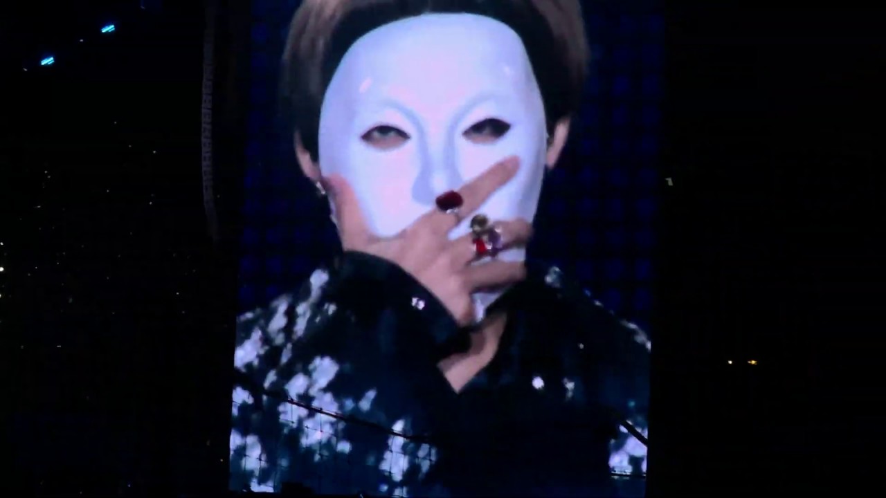 181006-Singularity-Live at Citifield New York-BTS World Tour-Taehyung Focus