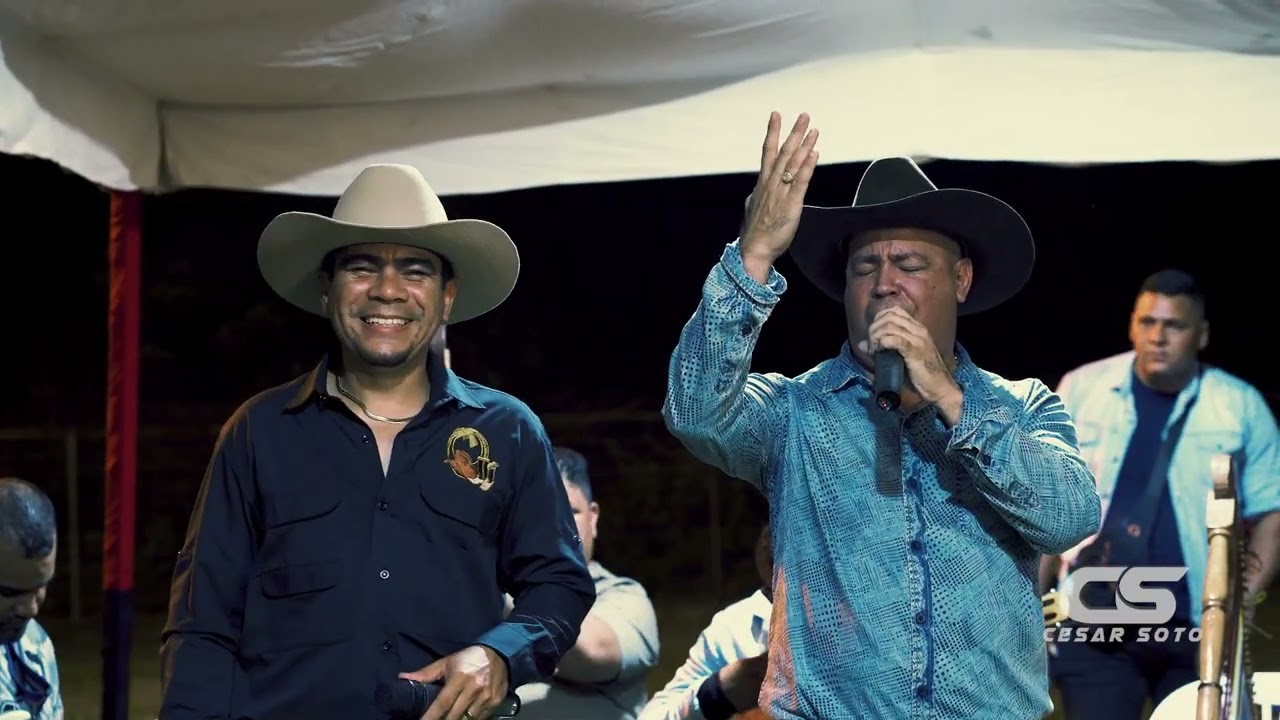 POPURRI - JOSE ALI NIEVES JR JUANTO A CARLOS SAAVEDRA