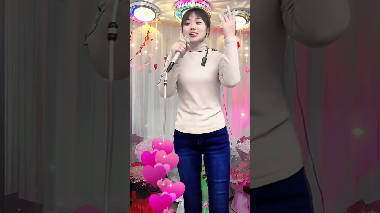 《假装自己很幸福》这首歌唱出了人生的无奈