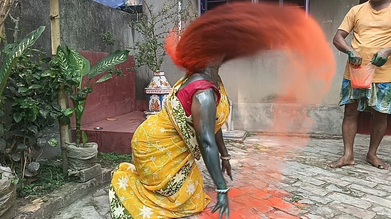 রং মেখে আমি ভূত হয়ে গেলাম । এই প্রথমবার অসময়ে রং খেললাম।