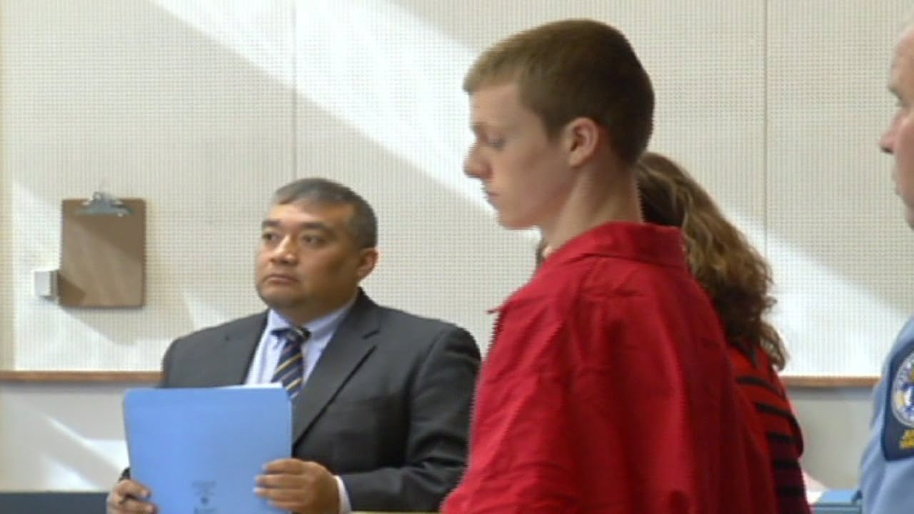 2 charged in Connecticut cow shootings