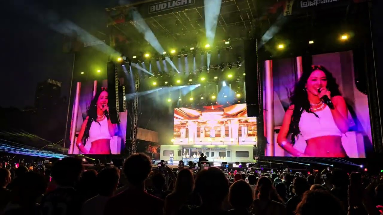 [FANCAM 4K60] TWICE @ Lollapalooza 2025 // Opening video + The Feels