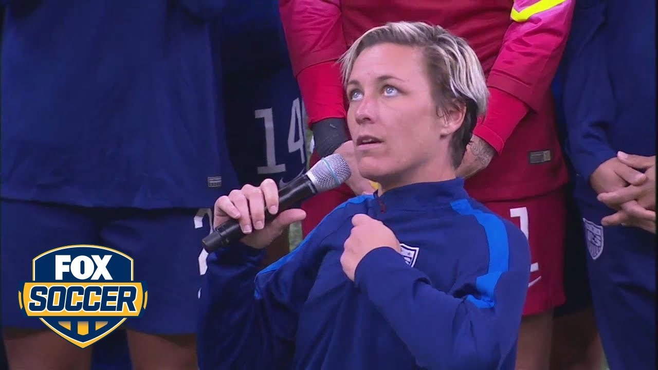 Abby Wambach gets emotional while addressing fans | FOX SOCCER