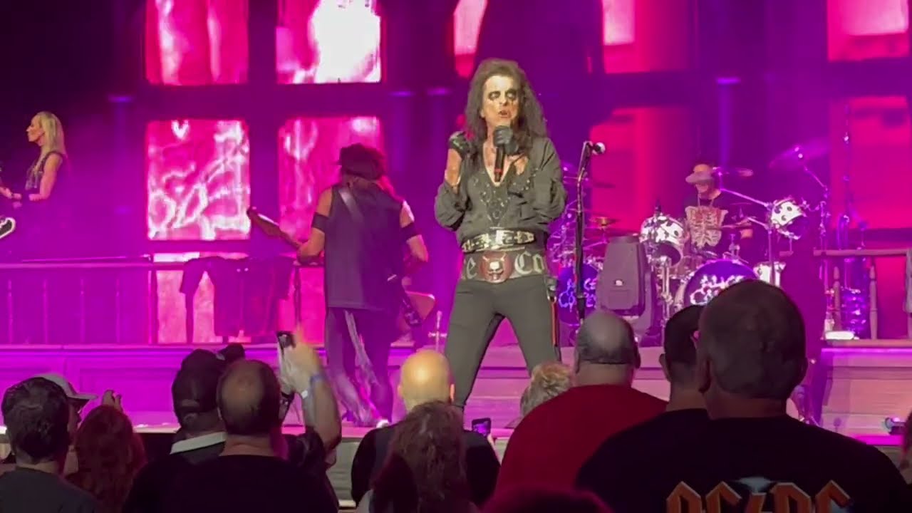 Alice Cooper - Be My Lover. Emens Auditorium. Muncie, IN. 5-15-25 #AliceCooper #BeMyLover #Muncie