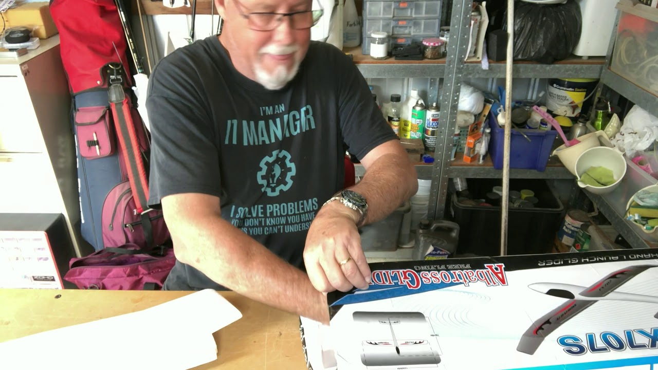 FX 707S Albatross Chuck Glider - Unboxing.