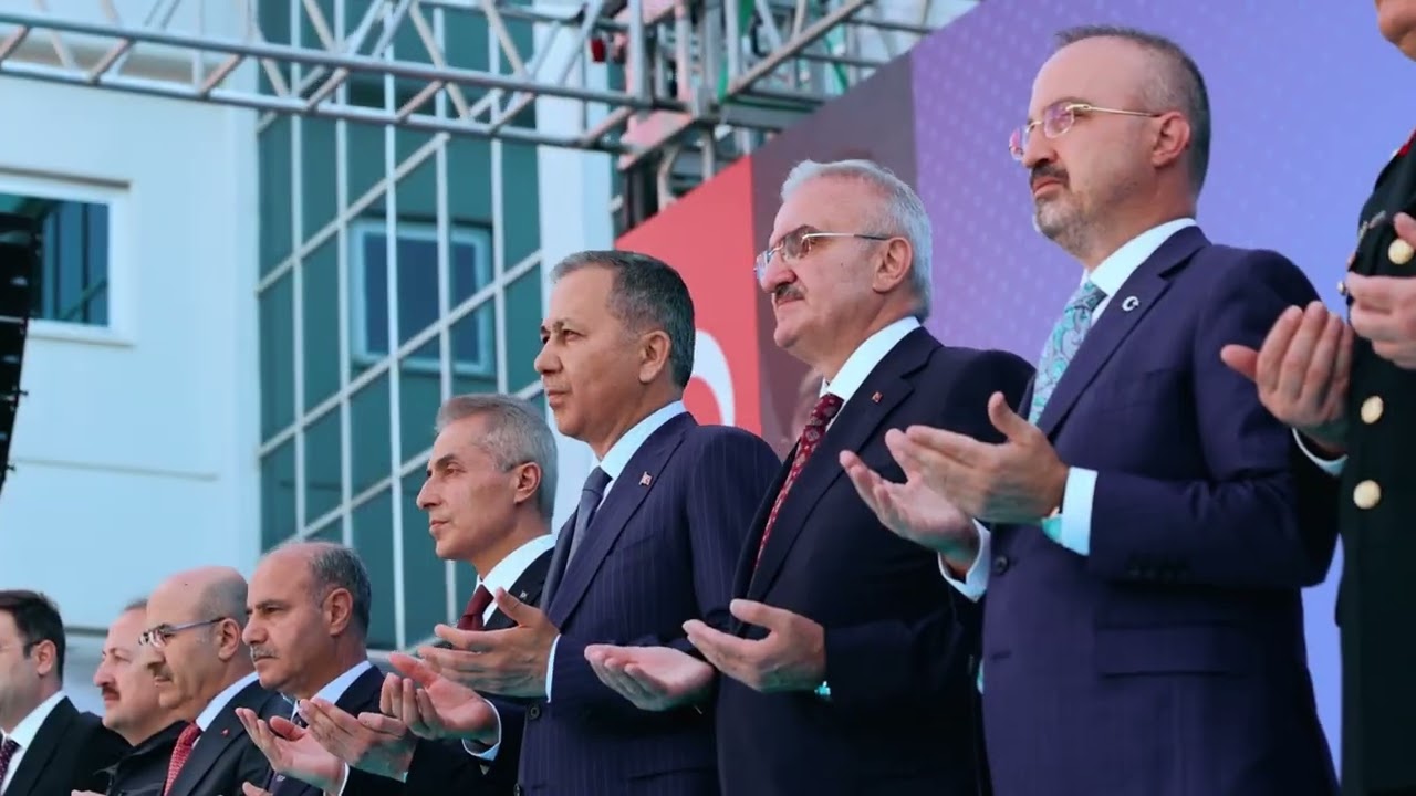 Bakanımız Sayın Ali Yerlikaya : '' 105 Mobil Göç Aracı Hizmete Alım Törenimizi gerçekleştirdik.''