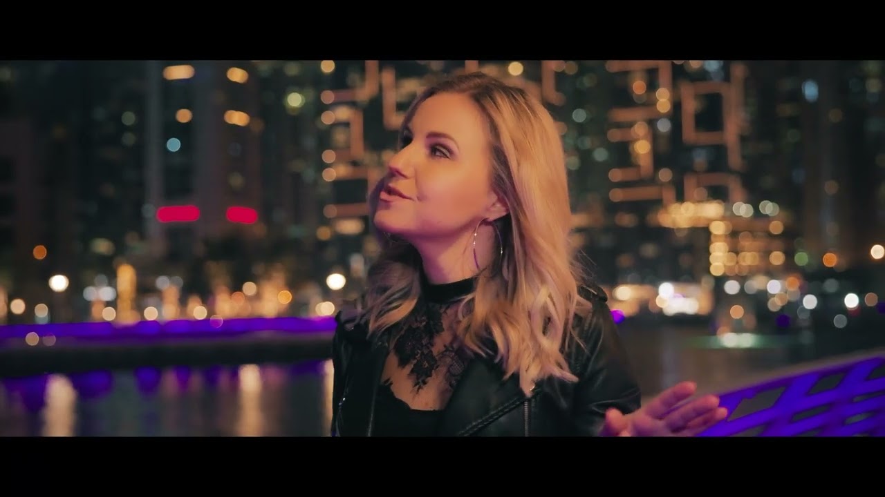 Natalie Holzner - Fliegen