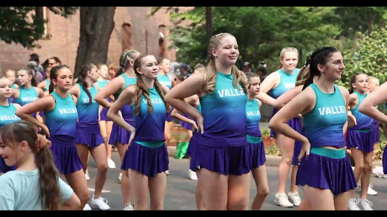Valley Cheer 2025 Rodeo Parade