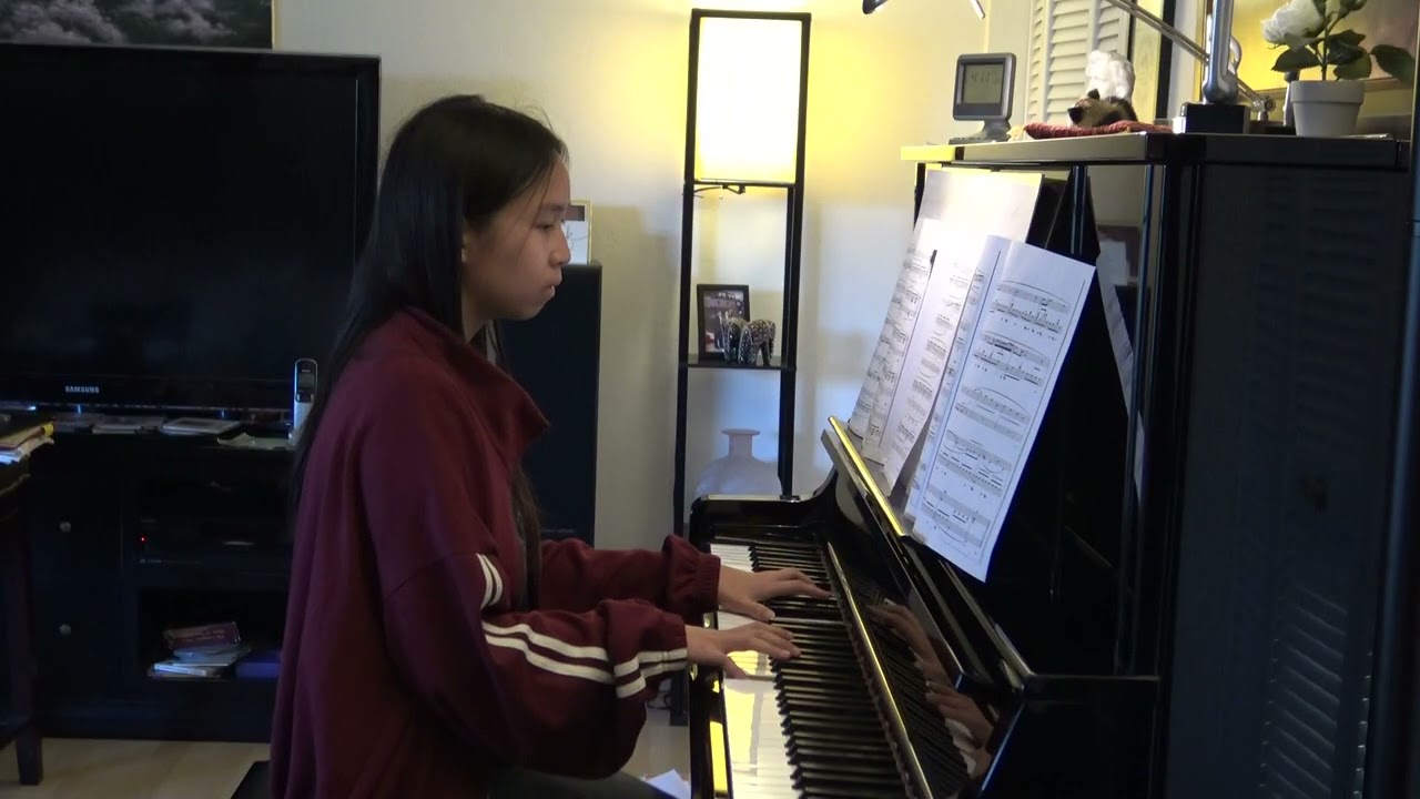 Elsa plays Chopin's 