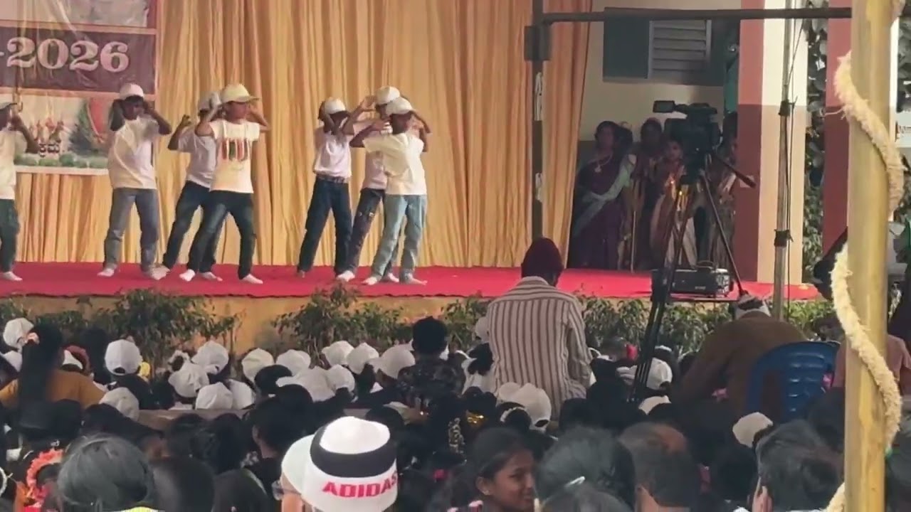 AJAX GOVT PUBLIC SCHOOL BASHETTIHALLI ANUAL DAY  FUNCTION JOSHVIK CHOTE BACCHE JAAN KE SONG DANCE 