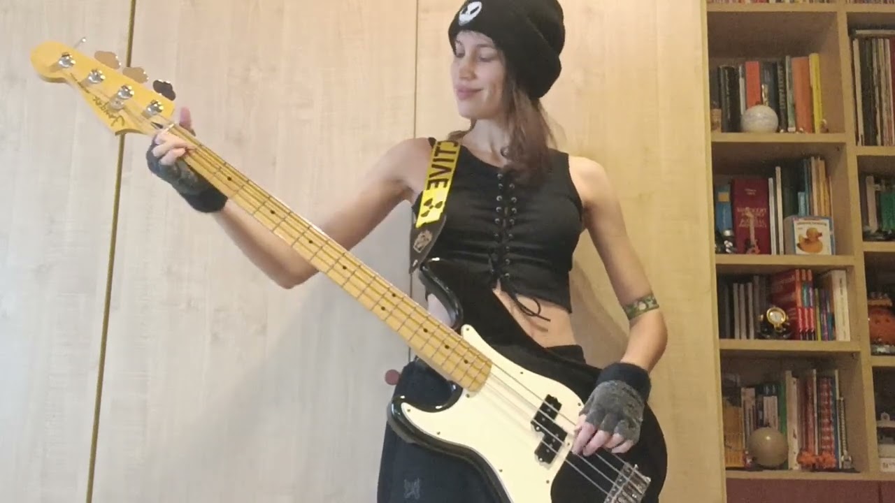 Iron Maiden - Aces High (Bass Cover)