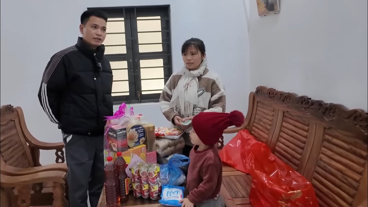 Món Quà Đặc Biệt Chị BÍCH LAN GỬI Tặng EM NGỌC Mẹ Đơn Thân Nhân Dịp Tết Đến Xuân Về.