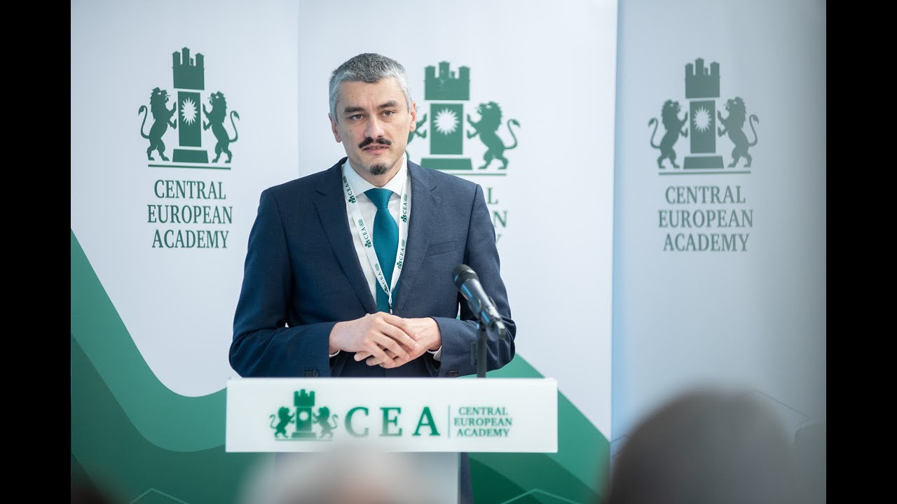 K. Benke - Purposivism and Consequentialism in Assessing the Rule of Law in Romania - The CJEU..